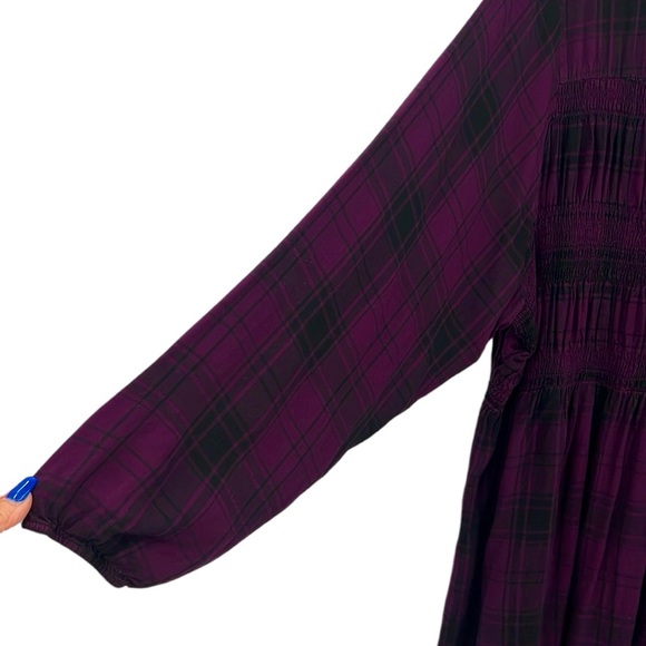 Torrid Women's PLAID Purple Blouse SZ 5 - Picture 6 of 11